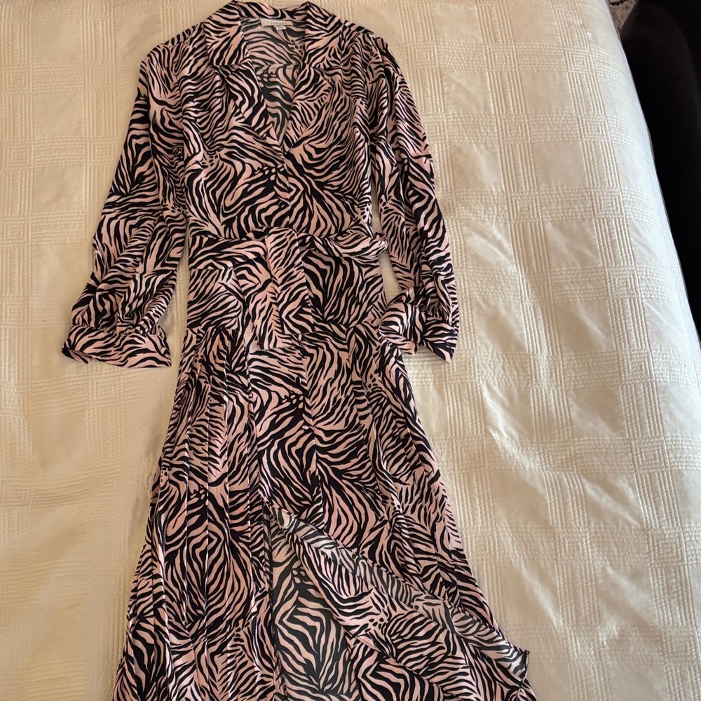 Topshop Black and Pink Zebra Print Long Sleeve Dress
